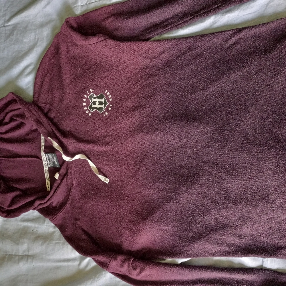 Harry Potter "Hogwarts" Woman's Pullover Hoodie